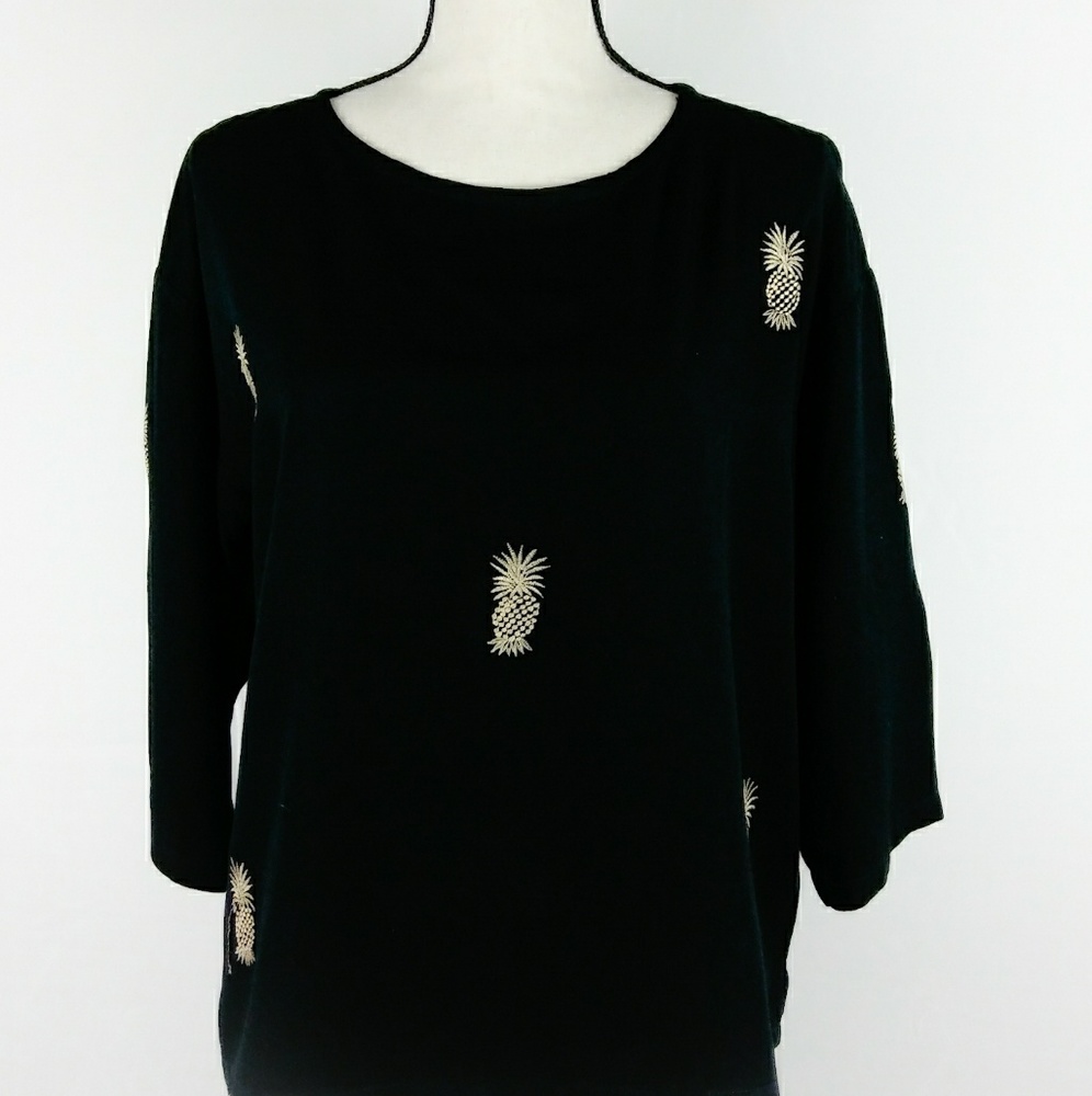 Back East Womens Top Embroidered Pineapples